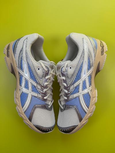 ASICS Gel DS Trainer 14 Ivory / Light Saphire