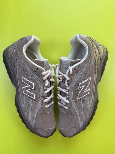 New Balance 204 Teddy Bear