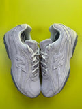 New Balance 204 Light Grey